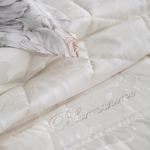 Покрывало Blumarine GEMMA 270х270 perla