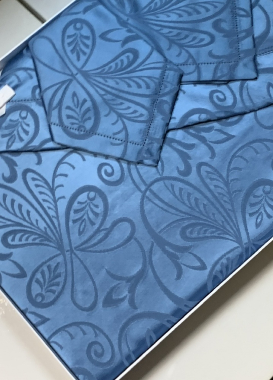 Круглая скатерть с салфетками Gamba 9214 Д.270 Круглая скатерть с салфетками Gamba 9214 Д.270