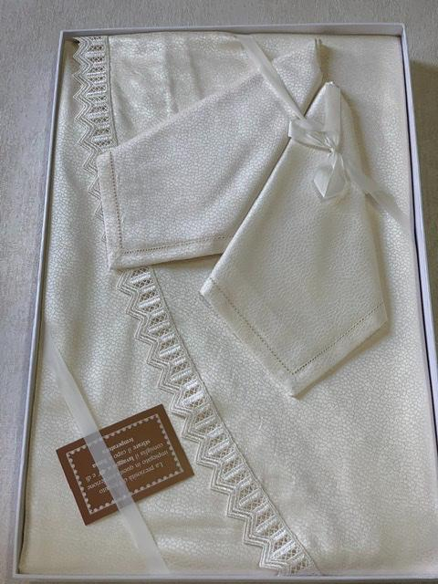 Скатерть круглая с салфетками Gamba 9884СК Д.220х8