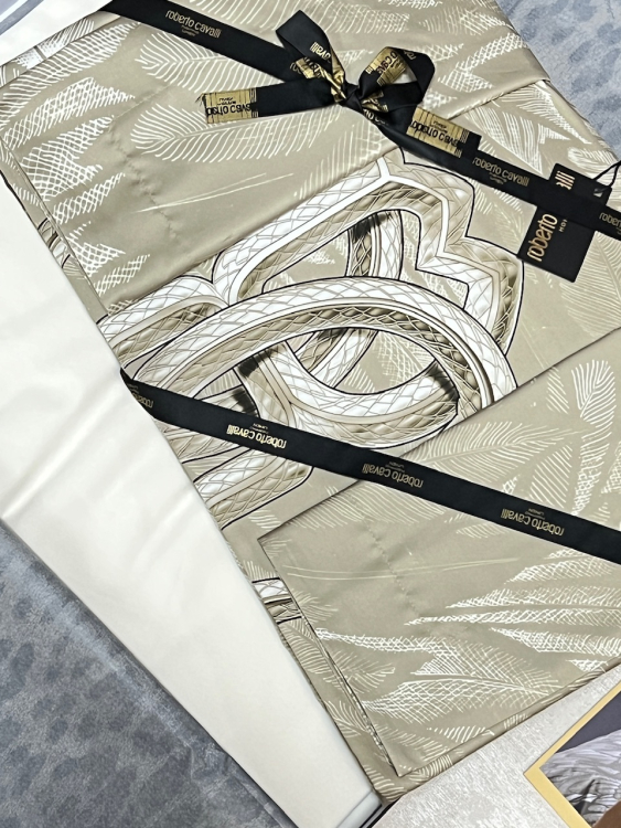 240x220 Постельное белье Roberto Cavalli PLUMAGE AVORIO