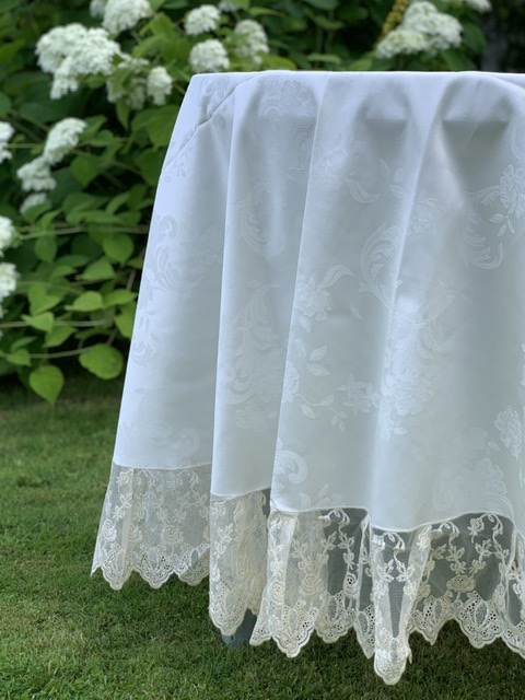 Скатерть круглая Palombella SVEZIA AMANDA D.220x12