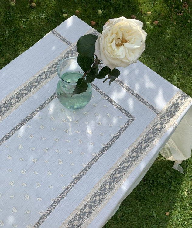 Эксклюзивная скатерть PM09 180x300x12