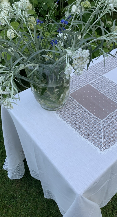 Эксклюзивная скатерть GUINONE 180x300x12