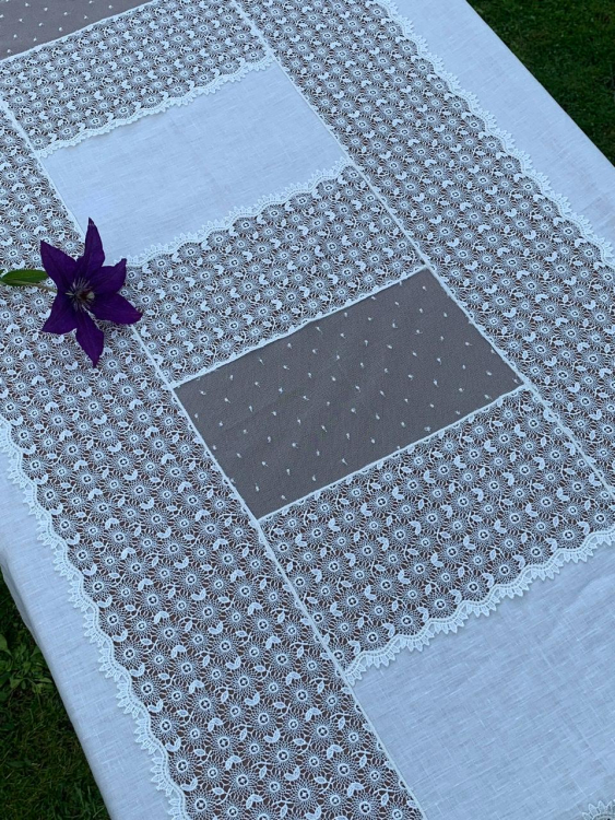 Эксклюзивная скатерть GUINONE 180x300x12