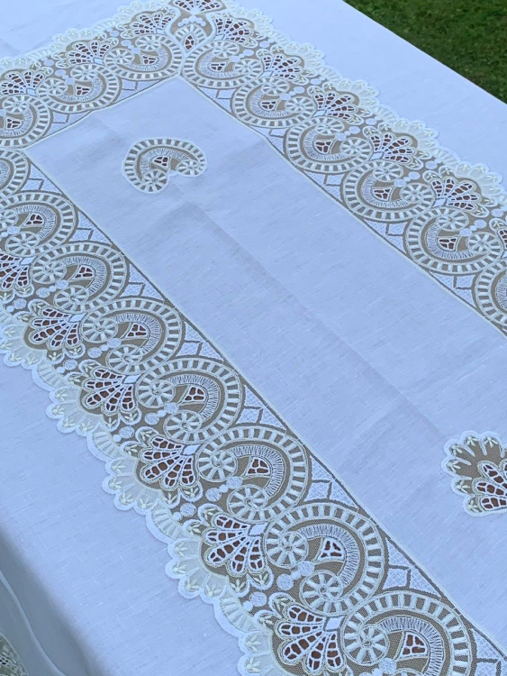 Эксклюзивная скатерть ESMERALDA 180x280x12