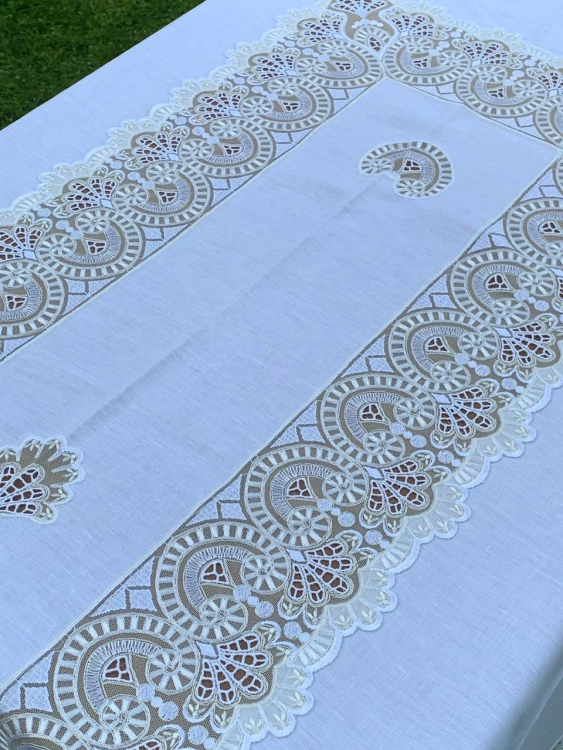 Эксклюзивная скатерть ESMERALDA 180x280x12