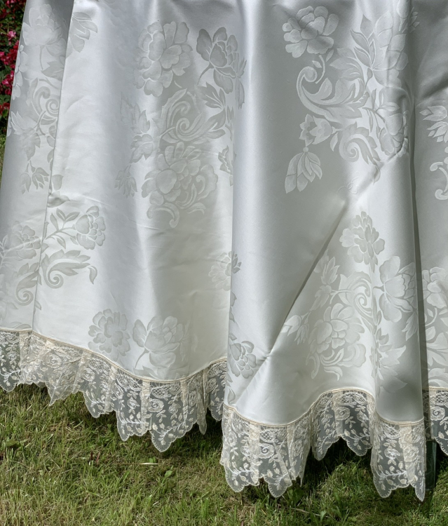 Скатерть круглая Palombella CARLA PIZZO D.200x12