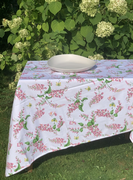Скатерть AnnaMaria 150х230 GLICINE ROSA