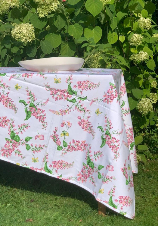 Скатерть AnnaMaria 150х230 GLICINE ROSA