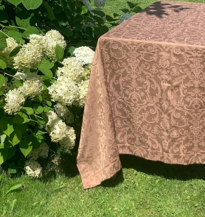 Скатерть с салфетками Gamba 9883 табак 160х180 +6 салфеток