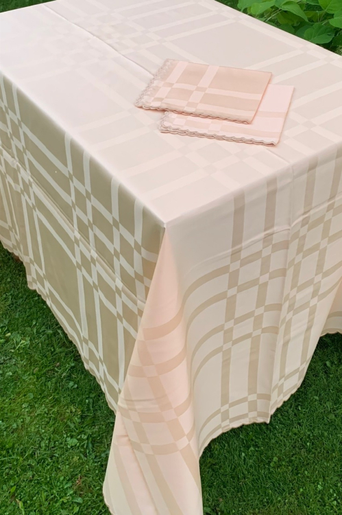 Скатерть овальная Palombella MARILIA 180х270 овал +12 салфеток абрикосовая