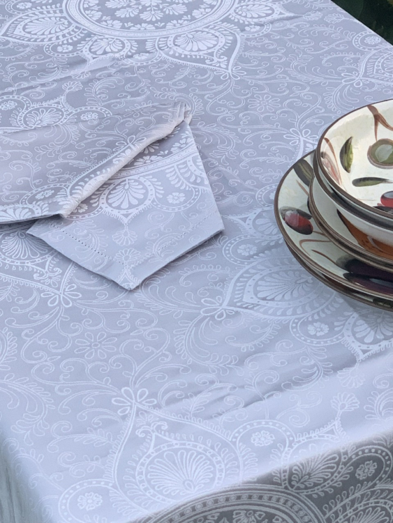 Скатерть с салфетками Gamba 9905 160х180х6