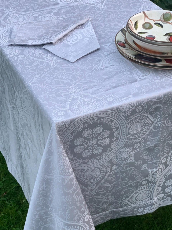 Скатерть с салфетками Gamba 9905 160х180х6