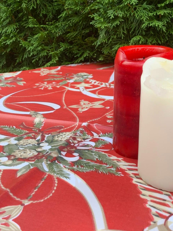 Новогодняя скатерть с покрытием 140х170 MELOGRANO (3500)