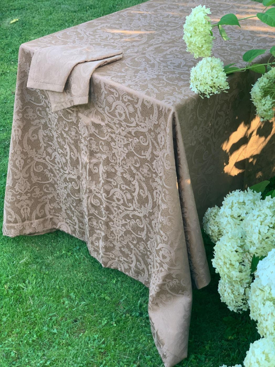 Скатерть с салфетками Gamba 9883 беж 160х180 +6 салфеток