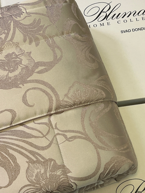 Покрывало Blumarine LAPIS 270х270 cipria