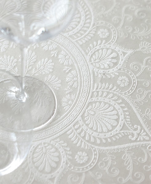 Скатерть с салфетками Gamba 9905 150х220х8