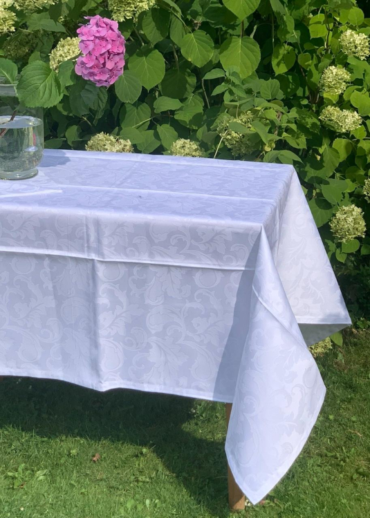 Скатерти с салфетками EmilioGatti FLORIDA белые