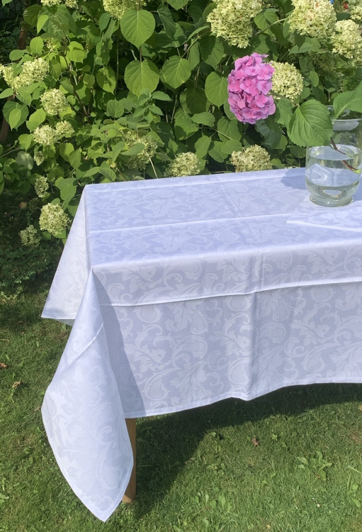 Скатерти с салфетками EmilioGatti FLORIDA белые