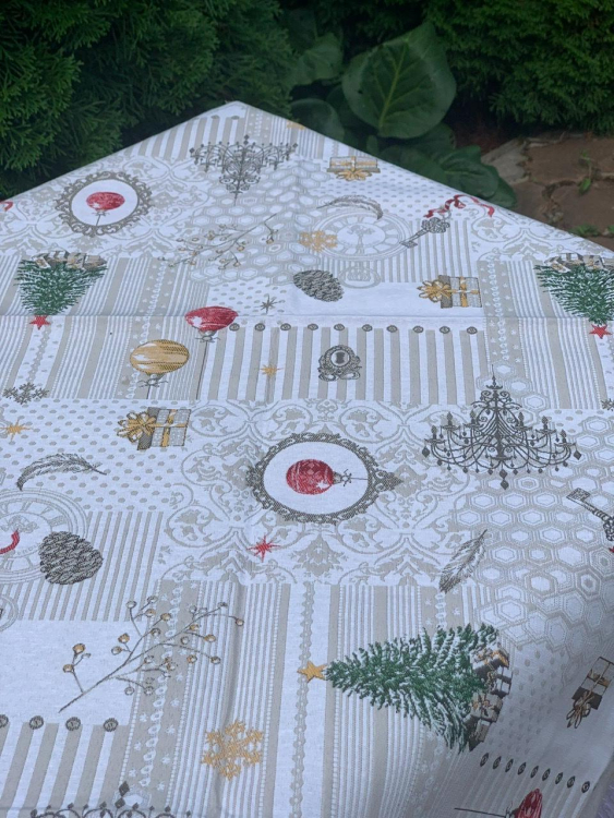 Новогодняя скатерть 100х100 гобелен SHABBY (2345) Новогодняя скатерть 100х100 гобелен SHABBY (2345)