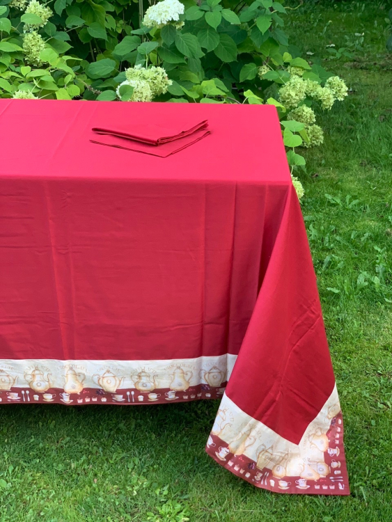 Скатерть с салфетками TagHouse 307 175x270х12 бордо