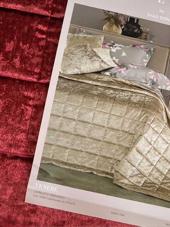 Покрывало Dondi VENERE 270х270 lake red Покрывало Dondi VENERE 270х270 lake red