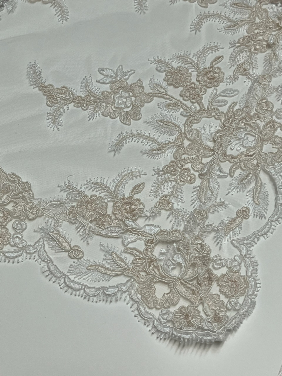 Скатерть кружевная Emozioni LACE 140x360