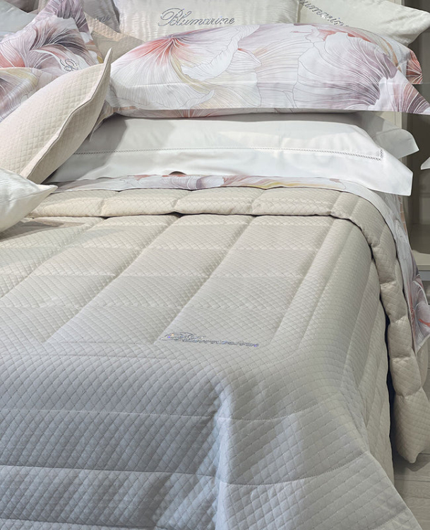 Покрывало Blumarine PRIMIZIA 270х270 Burro Покрывало Blumarine PRIMIZIA 270х270 Burro