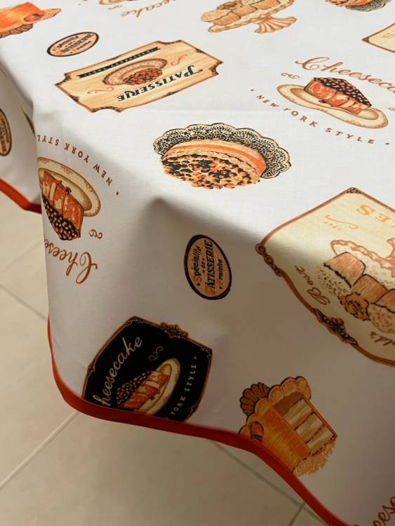 Скатерть Tag 3574 CHEESE CAKE Д.150 с защитным покрытием PVC