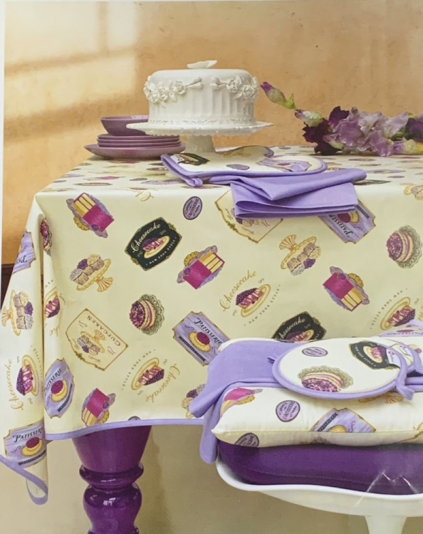 Скатерть Tag 3574 CHEESE CAKE Д.150 с защитным покрытием PVC