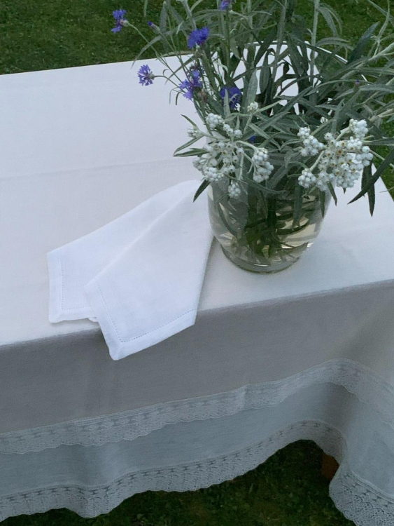 Скатерть и наперон Gamba 1022 Macrame (170x280, 120x220 +12 салфеток)