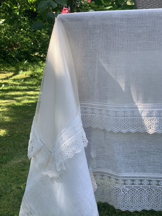 Скатерть и наперон Gamba 1022 Macrame (170x280, 120x220 +12 салфеток)