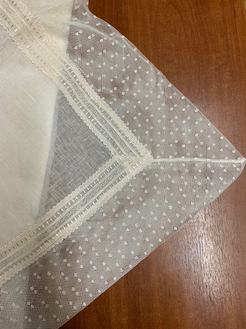 Скатерть и наперон Gamba 1022 Bordina (170x340, 120x280 и 12 салфеток)