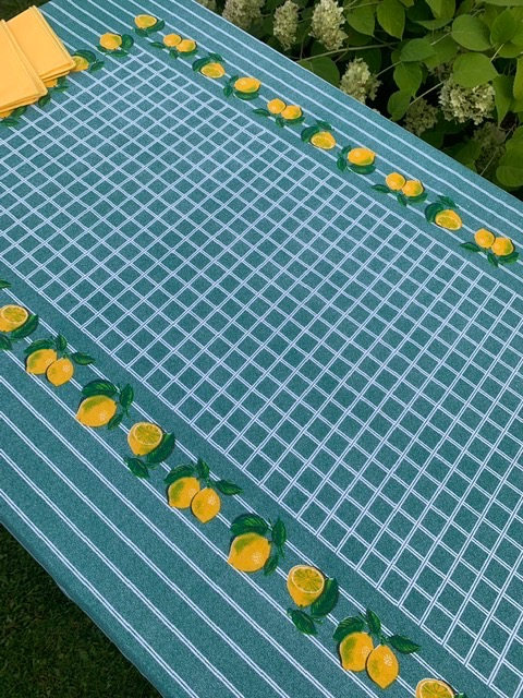 Скатерть с салфетками 150x250х12 LIMONI
