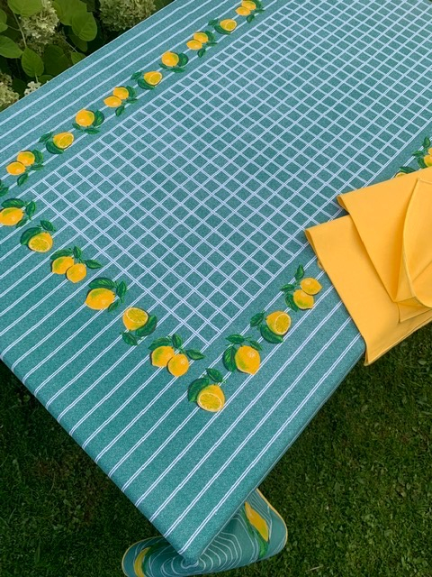 Скатерть с салфетками 150x250х12 LIMONI