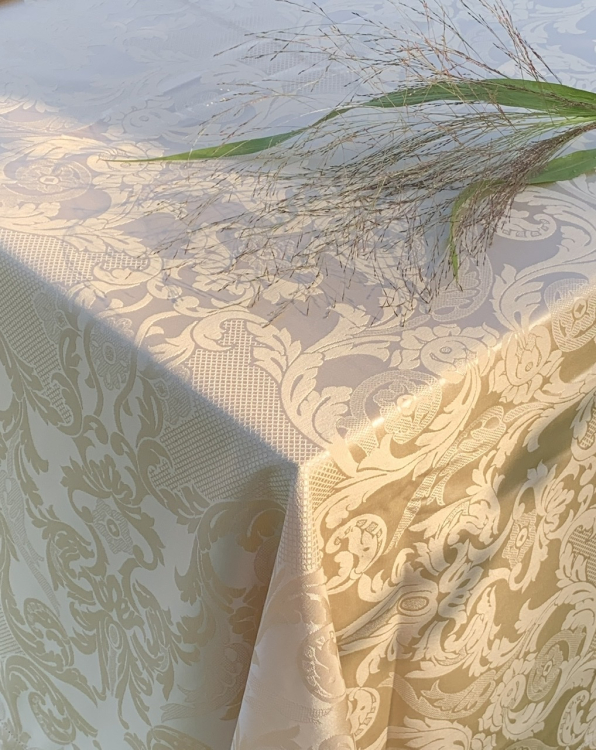 Скатерть с салфетками Gamba 9817 150x180 +6 салфеток