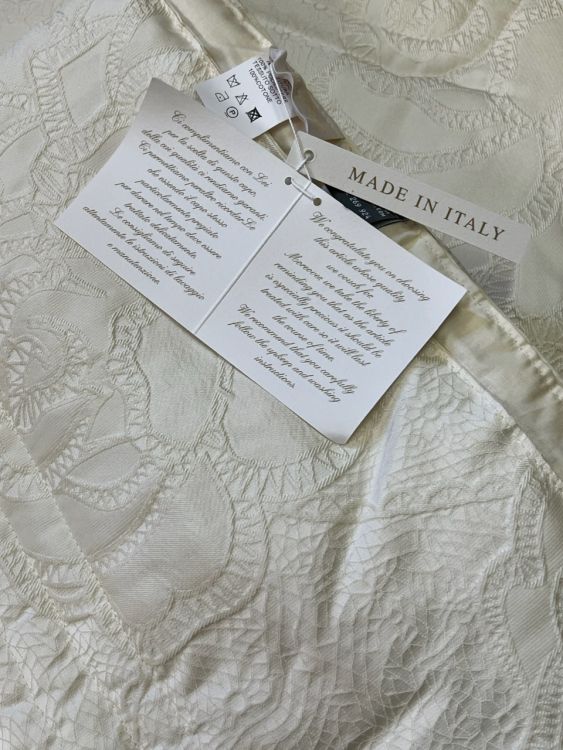 Покрывало Blumarine DIMORA 270х270 PERLA