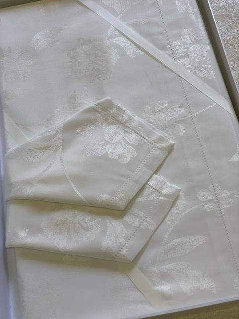 Скатерть с салфетками Gamba 9205/9891 170х220х8