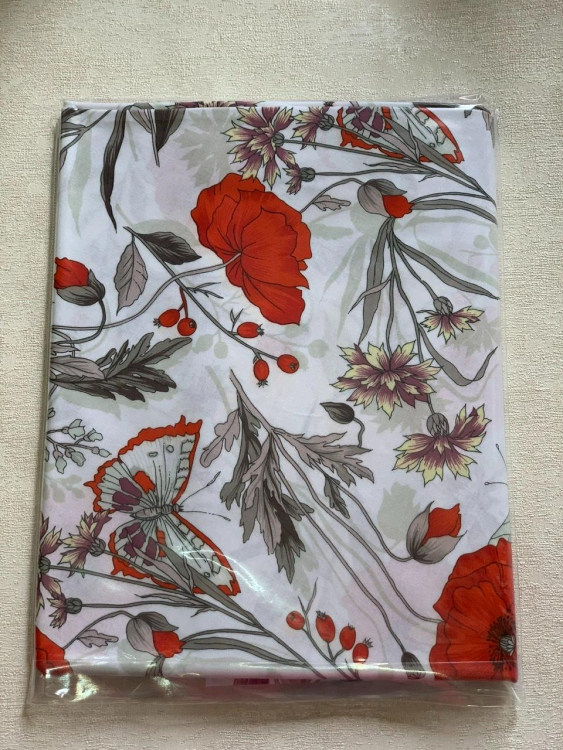 Скатерть Tag 3648 CHANTE FLEUR RED Д.150 с защитным покрытием PVC