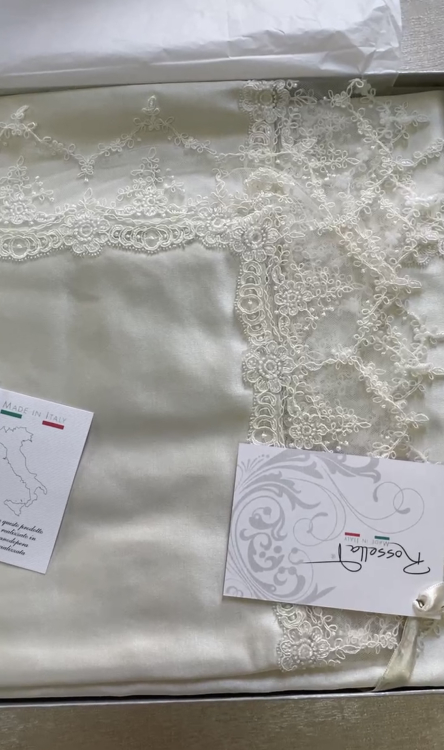 Скатерть с салфетками RosselaT ROMA 180х270х12