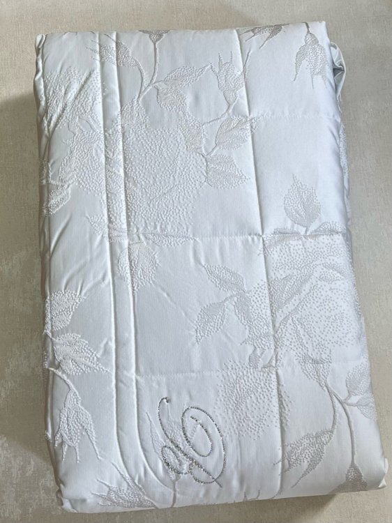 Покрывало Blumarine GIORGIA 270х270 perla