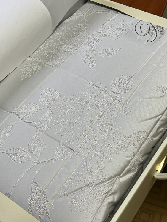 Покрывало Blumarine GIORGIA 270х270 ECRU