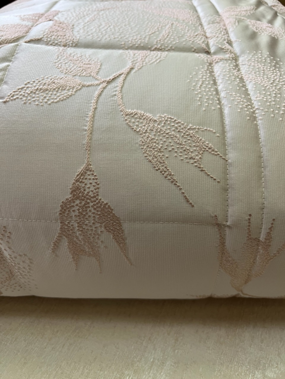 Покрывало Blumarine GIORGIA 270х270 CIPRIA