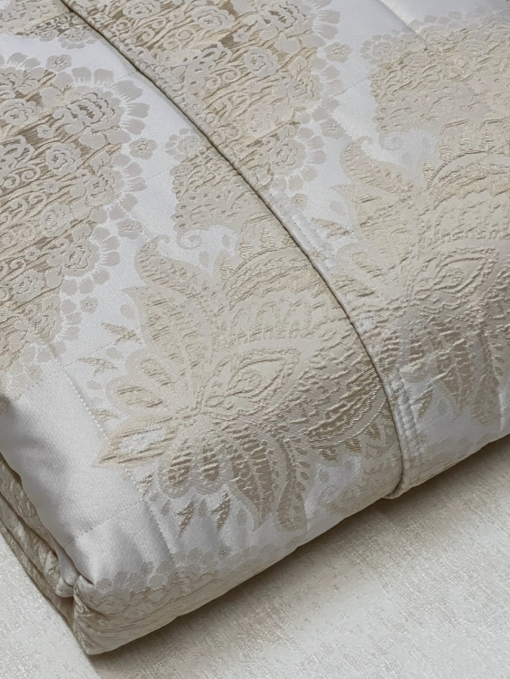 Покрывало Dondi CLARA 270х270 AVORIO