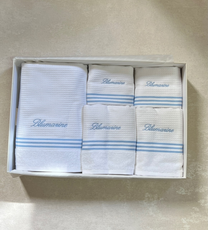 Комплект полотенец Blumarine TENNIS CLUB 5 шт. AZZURO Комплект полотенец Blumarine TENNIS CLUB 5 шт. AZZURO