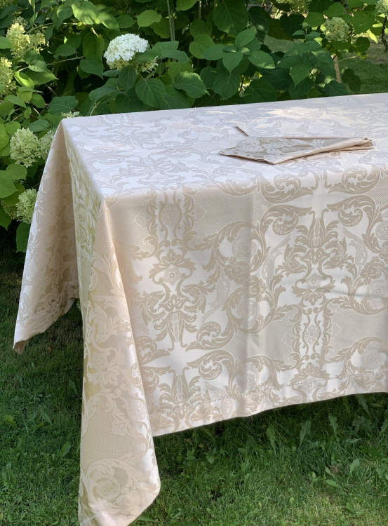 Скатерть с салфетками Gamba 9817 150x180 +6 салфеток Скатерть с салфетками Gamba 9817 150x180 +6 салфеток