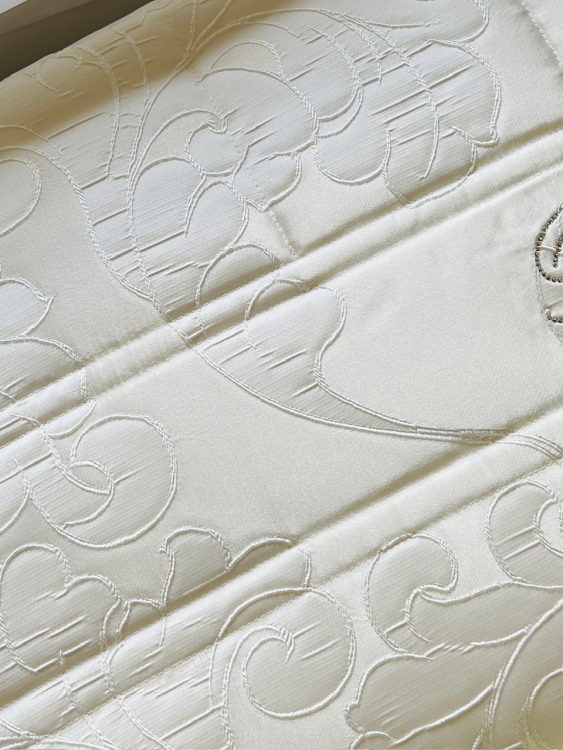 Покрывало Blumarine GEMMA 270х270 perla