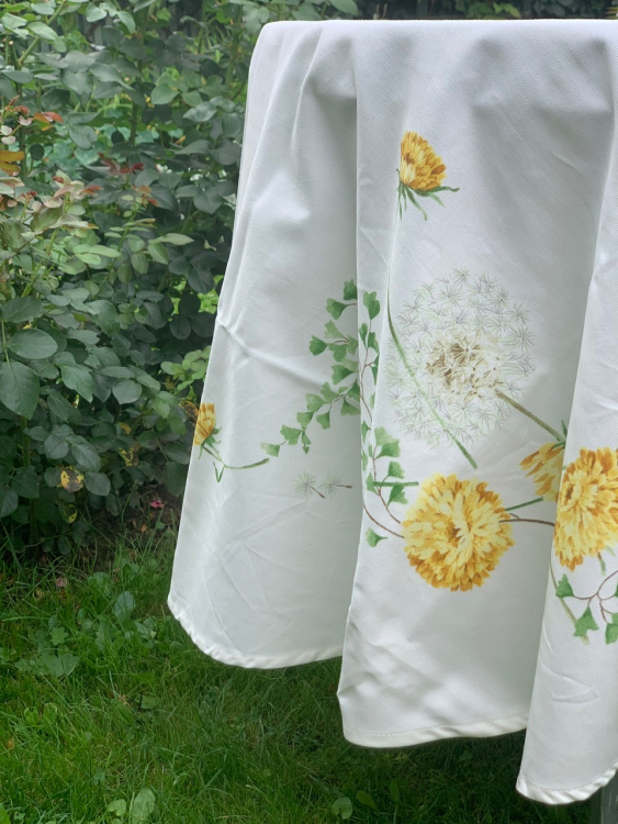 Скатерть круглая с салфетками Vallesusa SOFFIONE D.180х8