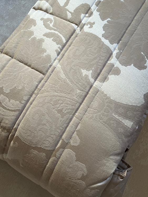 Покрывало Blumarine SHEFFILD 270х270 cera