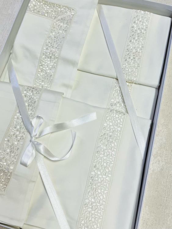 Постельное белье Emozioni DOUBLE 220x200 avorio/white Постельное белье Emozioni DOUBLE 220x200 avorio/white